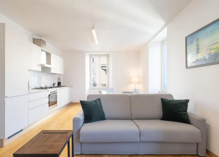 Apartman Historical Center - Free Parking And Private Terrace Como