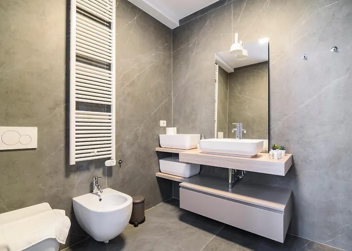 Historical Center - Free Parking And Private Terrace * Como